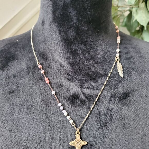 Lucky Brand Women's Gold tone Beaded with Lobster Clasp Pendant Necklace - Picture 2 of 7